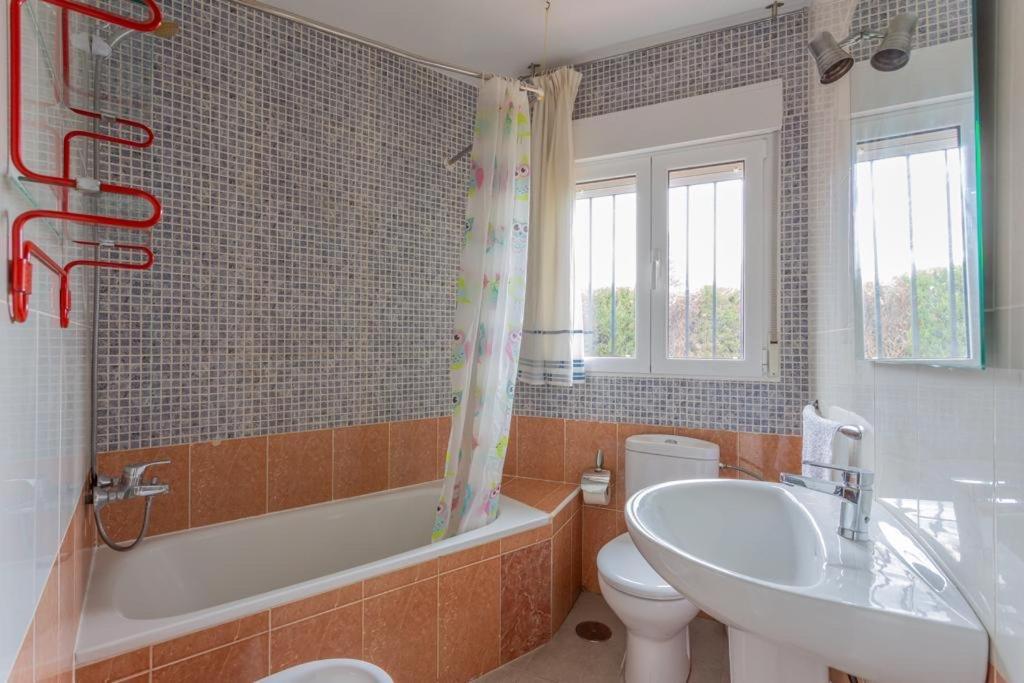 Bungalow El Puntal Padul المظهر الخارجي الصورة